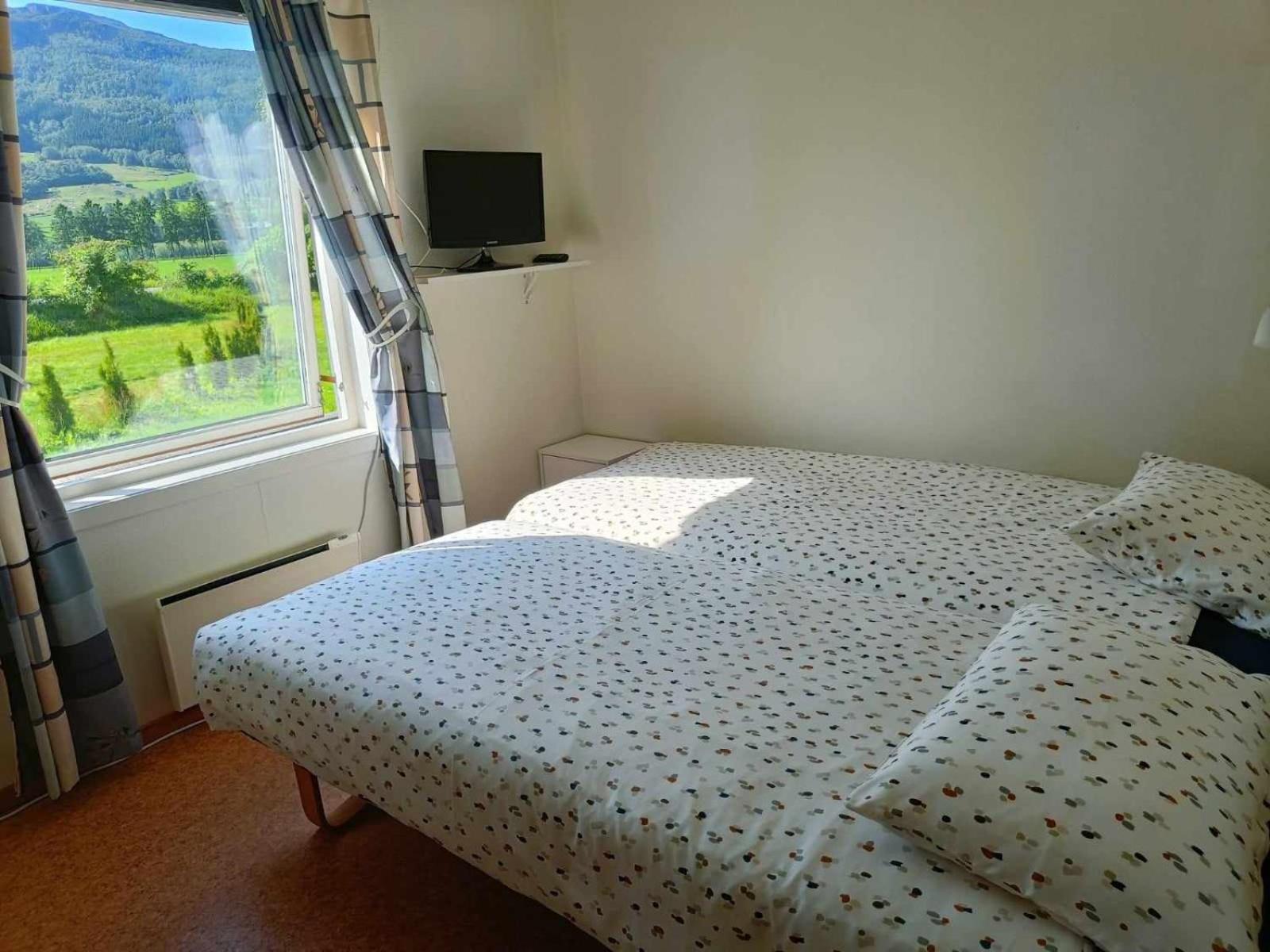 Готель Vikedal Relax Center Екстер'єр фото