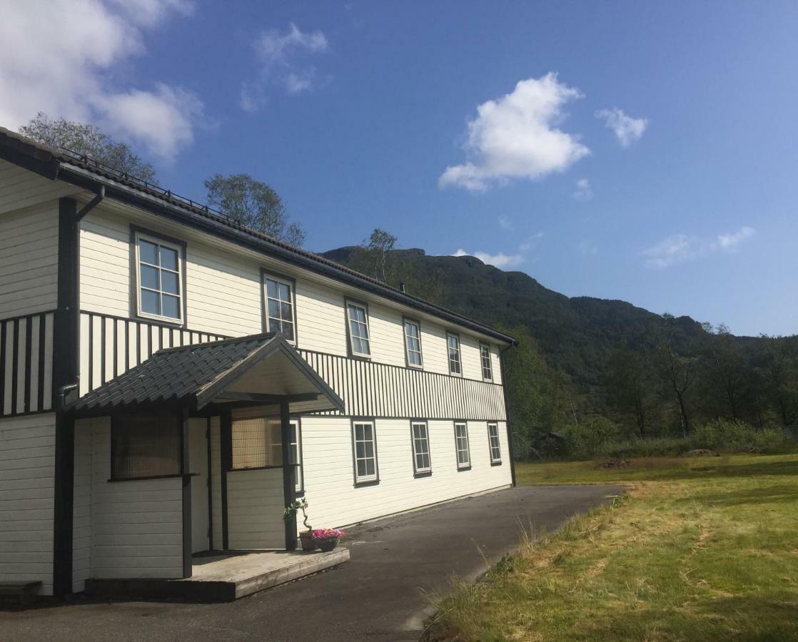 Готель Vikedal Relax Center Екстер'єр фото